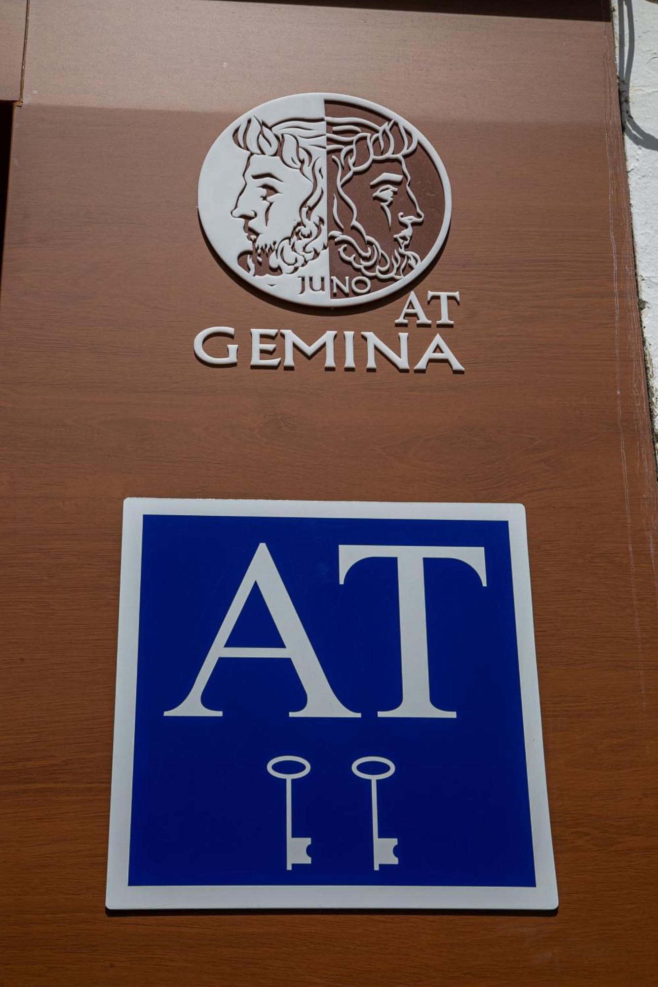 Apartamentos Gemina Mérida Luaran gambar