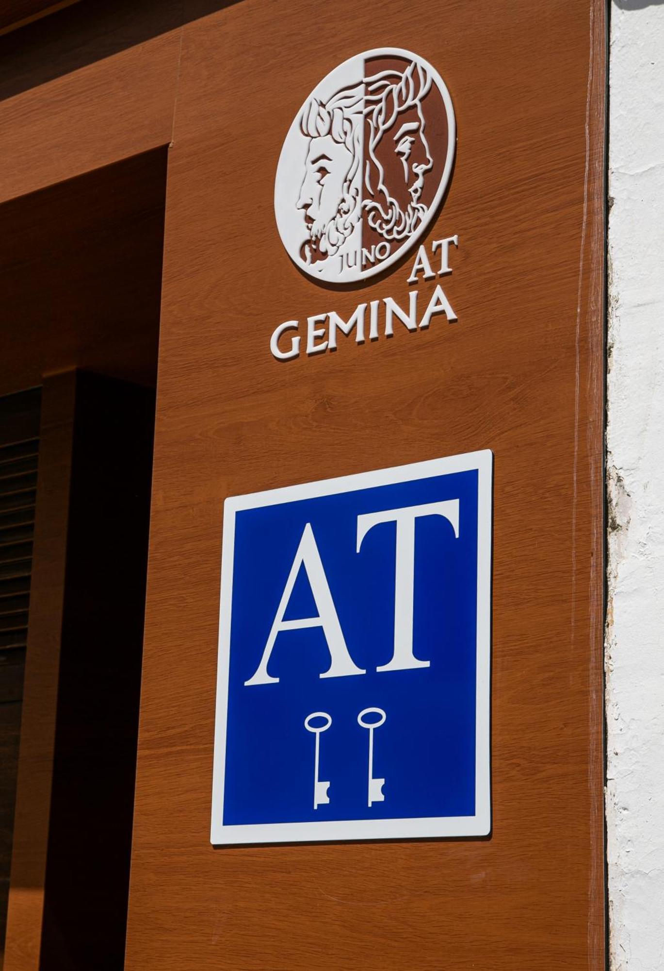 Apartamentos Gemina Mérida Luaran gambar