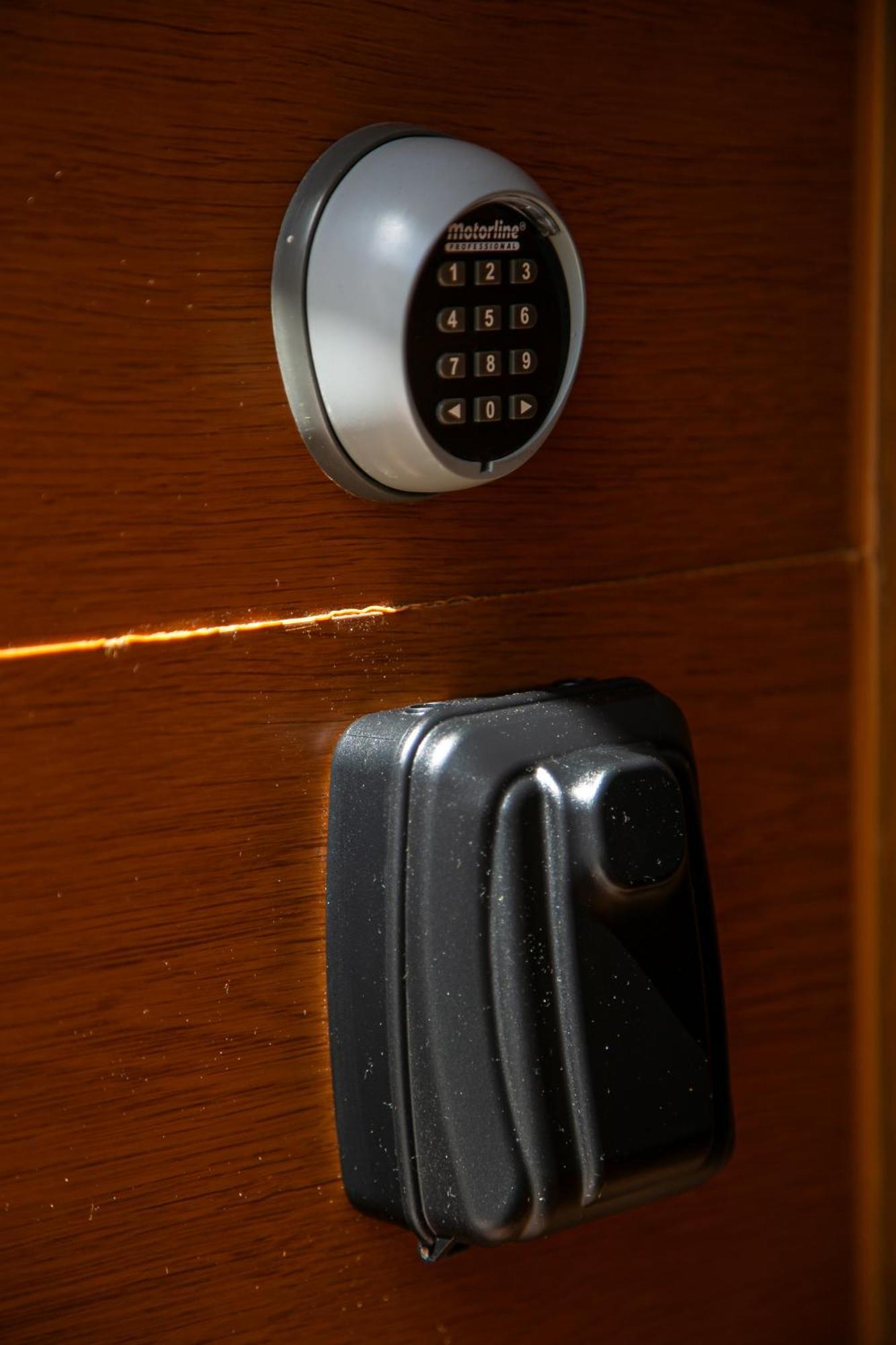 Apartamentos Gemina Mérida Luaran gambar